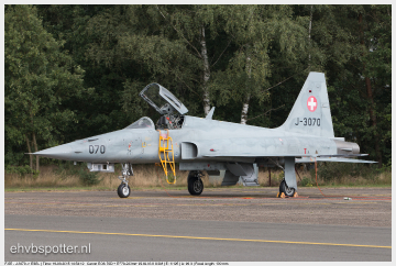 F-5E - J-3070_EBBL