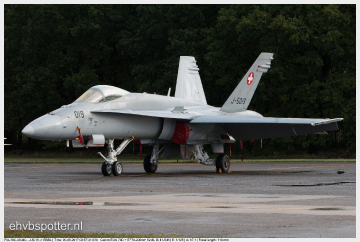 F-A-18C-49-MC - J-5019_EBBL