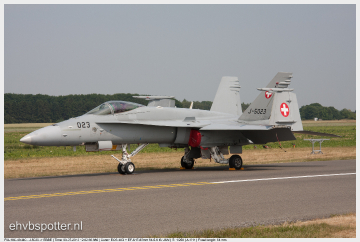 F-A-18C-49-MC - J-5023_EBBE