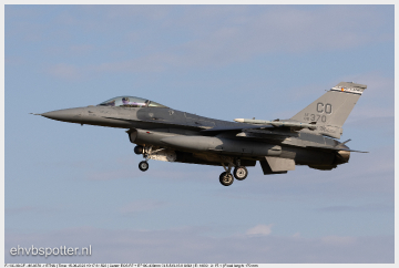 F-16C-30-CF - 86-0370_ETNS