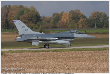 F-16CG-40-CF - 88-0413_EBFS