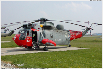 2003_06_01_13_05_48_Sea King HU5 - XV673
