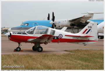 2006_07_15_10_15_07_Bulldog T1 - G-BZMD - XX554