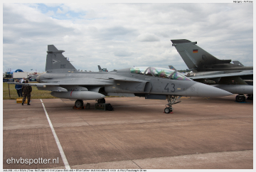 2009_07_18_15_13_16_JAS39D - 43