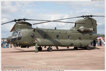 2009_07_18_15_21_33_Chinook HC2 - ZA707