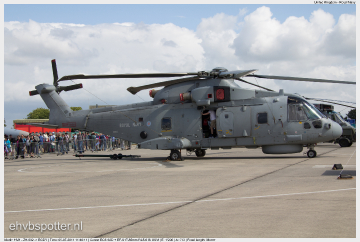 2011_07_09_11_40_11_Merlin HM1 - ZH832