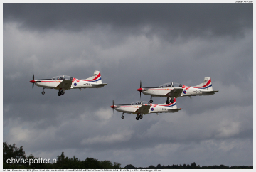 2012_06_22_10_16_10_PC-9M - Formation