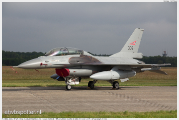 2013_06_14_02_58_23_F-16BM - 306