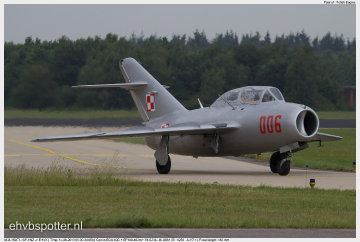 2013_06_14_09_30_34_MiG-15UTI - SP-YNZ