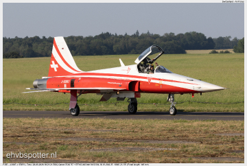 2026_06_26_18_21_21_F-5E - J-3087