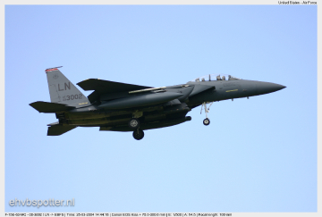 2004_03_25_14_44_18_F-15E-63-MC - 00-3002.jpg